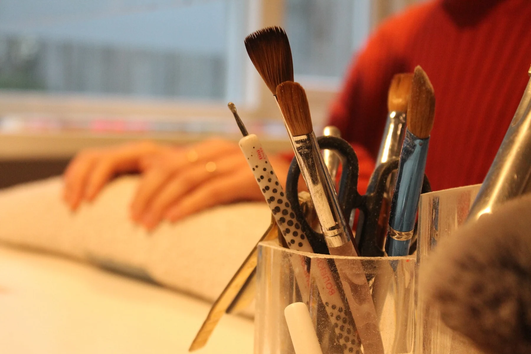 Manicure in de studio